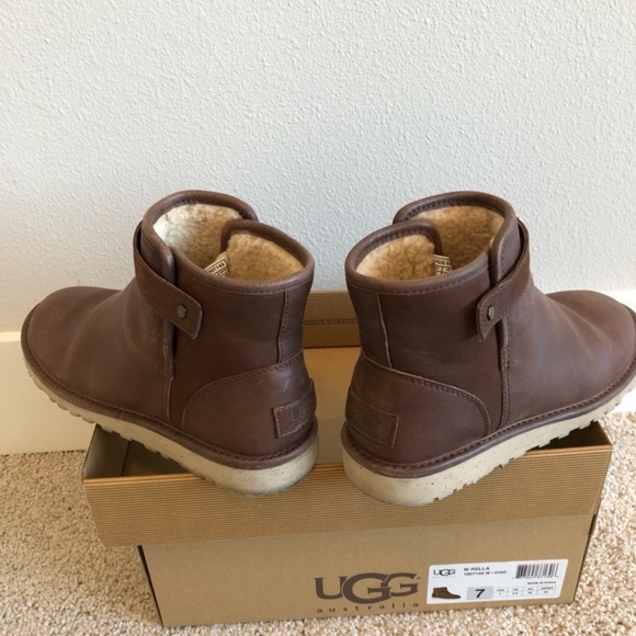 UGG Australia ANKLE BOOTS - Picture 3 of 9